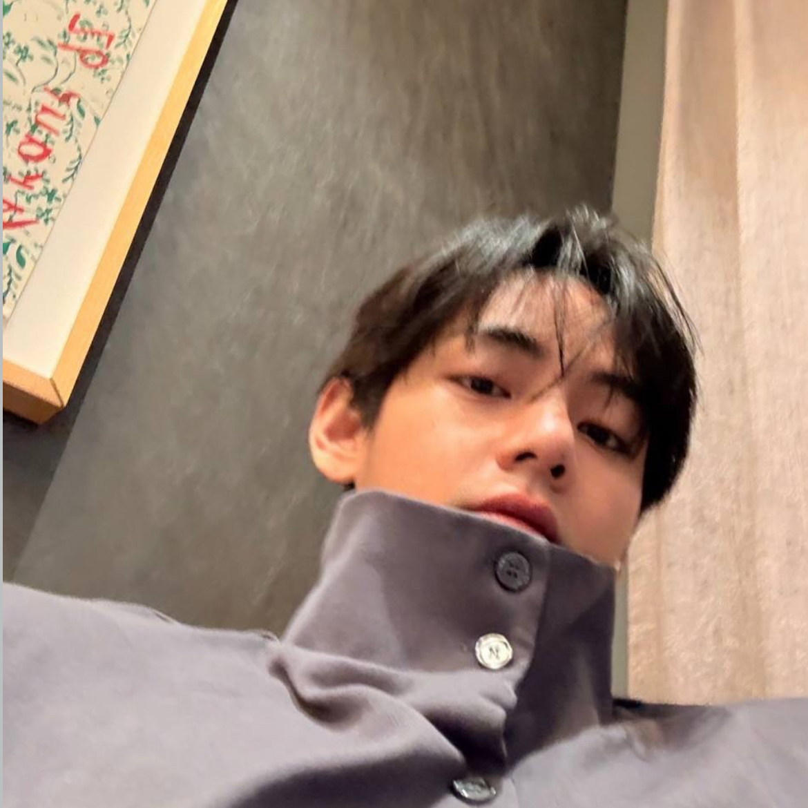 뷔 (방탄소년단)의 비하인드 컷