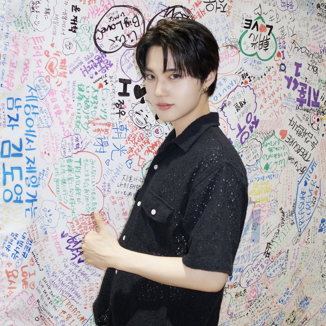 Behind-the-scenes cut of Doyoung (TREASURE)