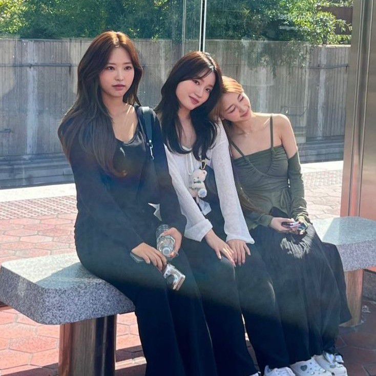 Latest photo of YeoJin (Loossemble)