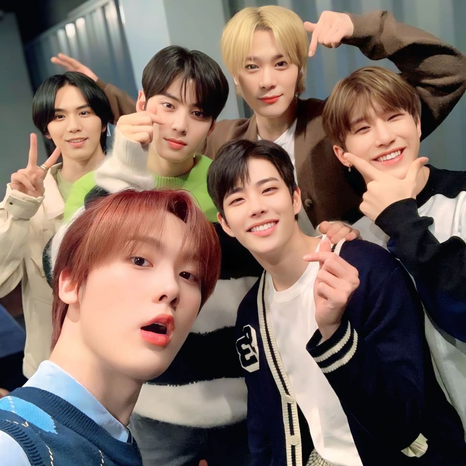 A moment captured by ASTRO's fan