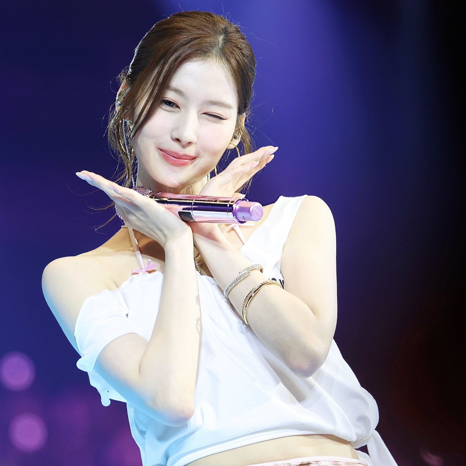 A moment captured by Sana (TWICE)'s fan