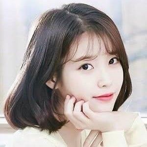Behind-the-scenes cut of IU