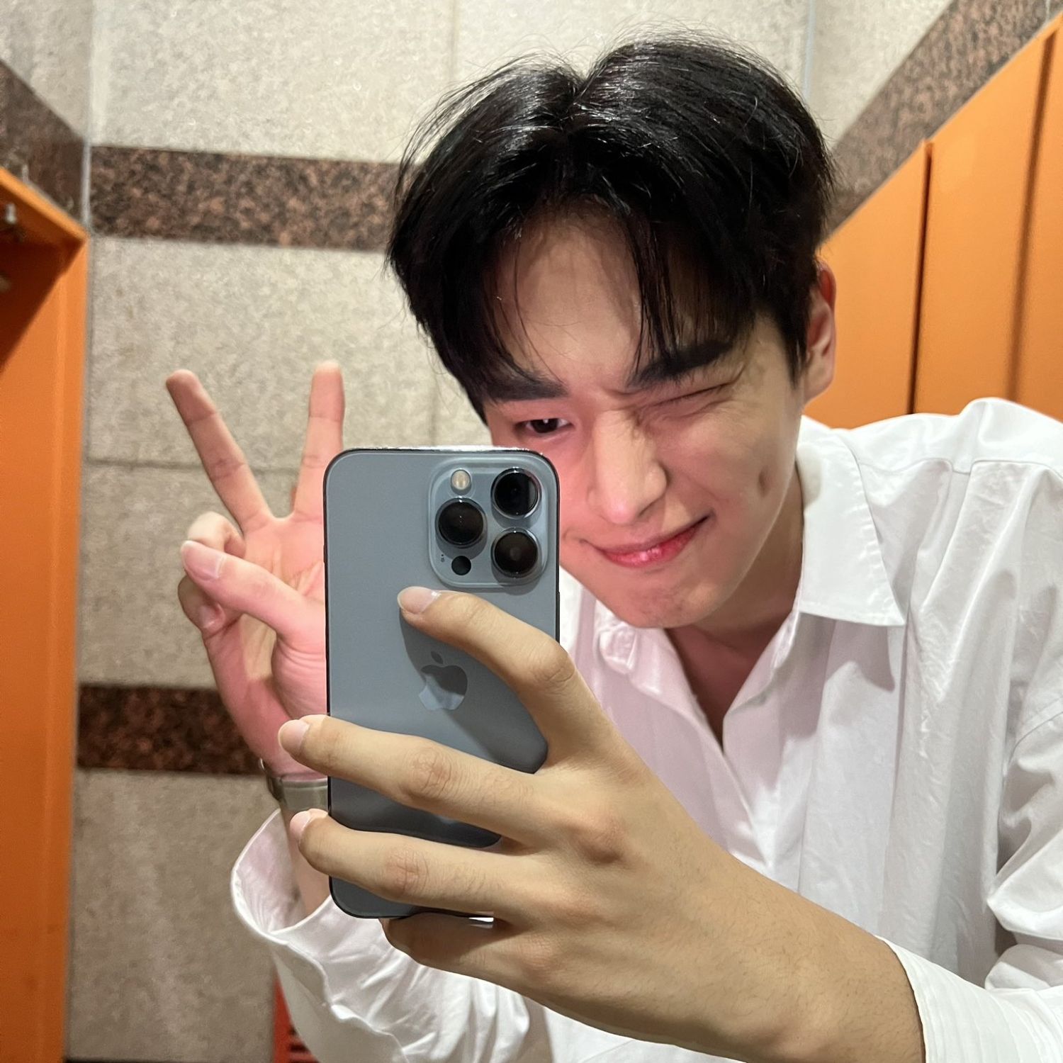 Behind-the-scenes cut of VICTON