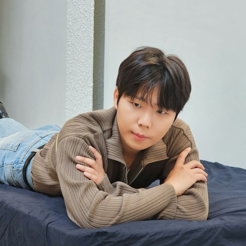 Recent activity shot of Jung Seunghwan