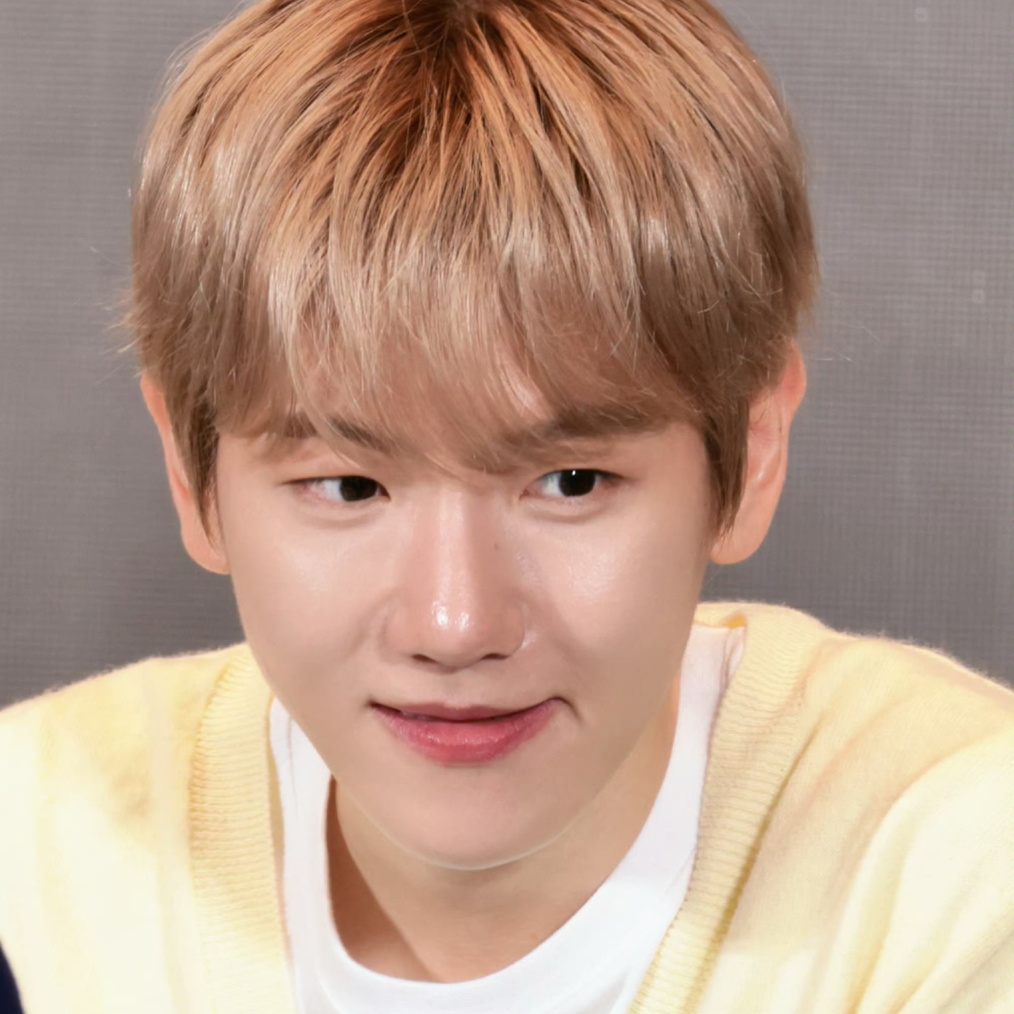 Recent activity shot of Baekhyun (EXO)
