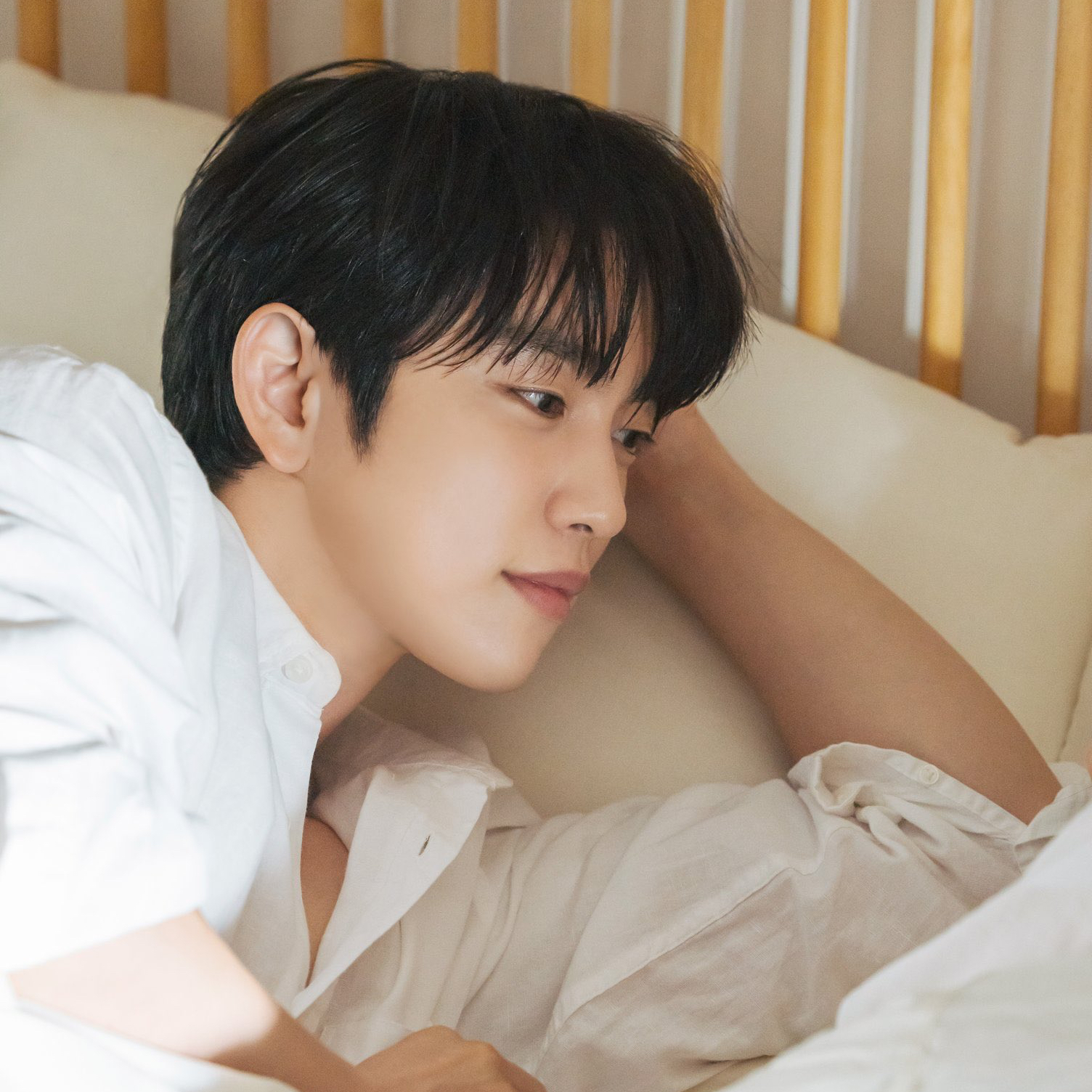 Latest photo of Jinyoung (GOT7)