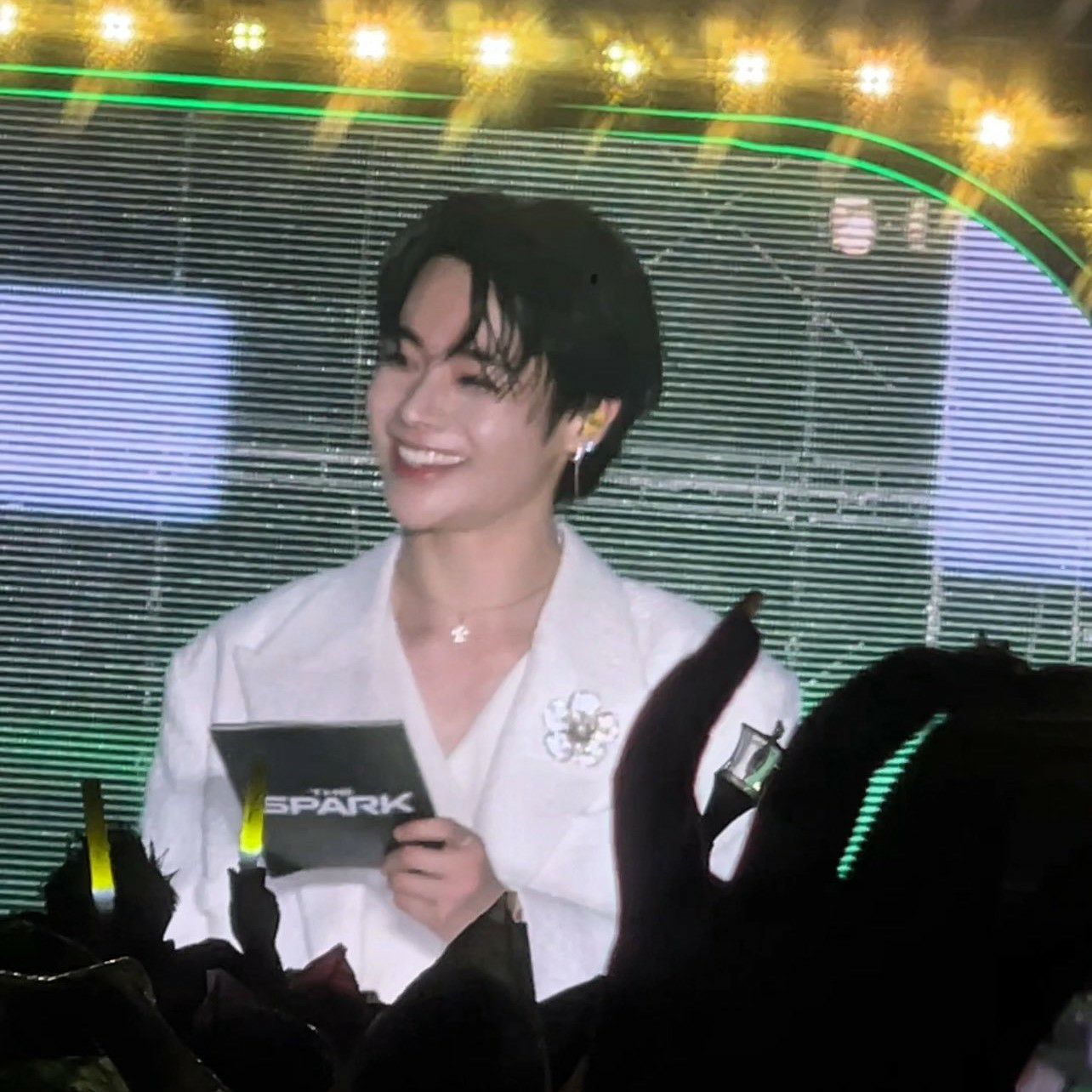 A moment captured by Hanbin (TEMPEST)'s fan