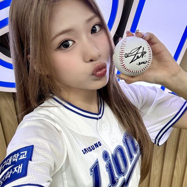제나 (리센느)의 매력을 담은 최애돌 대표 사진