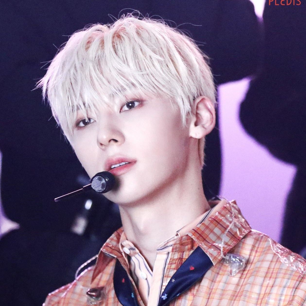 Latest photo of Hwang Minhyun