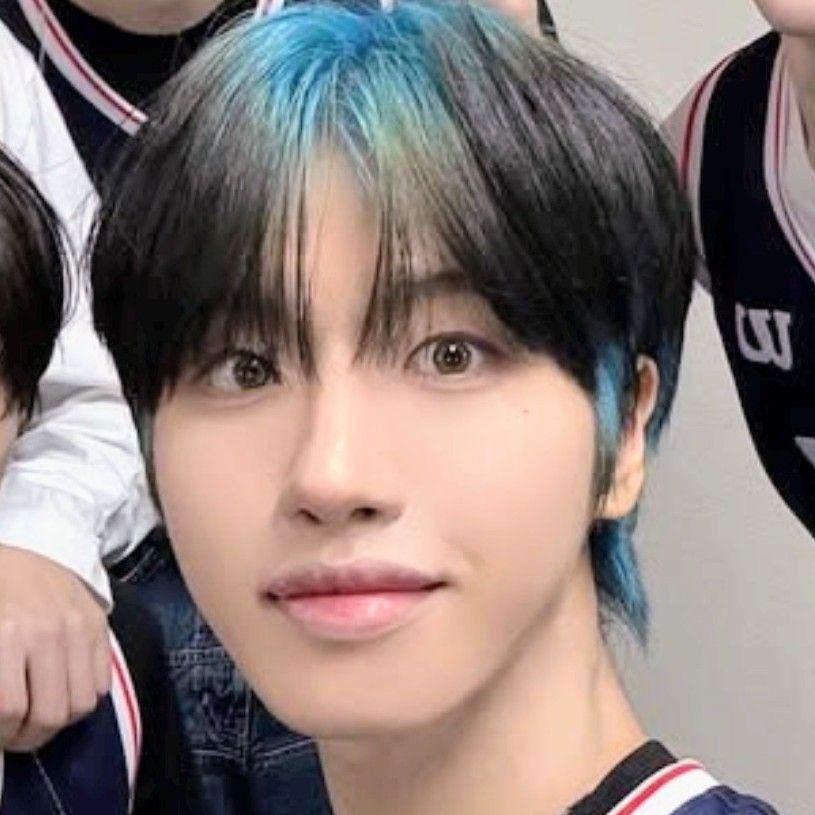 Foto terbaru Huiwon (n.SSign)