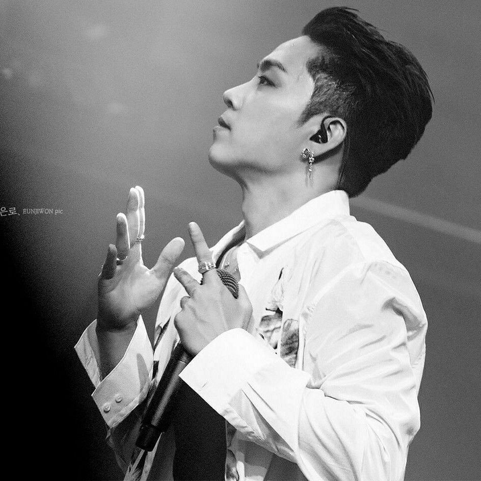 Latest photo of Eun Jiwon (SECHSKIES)