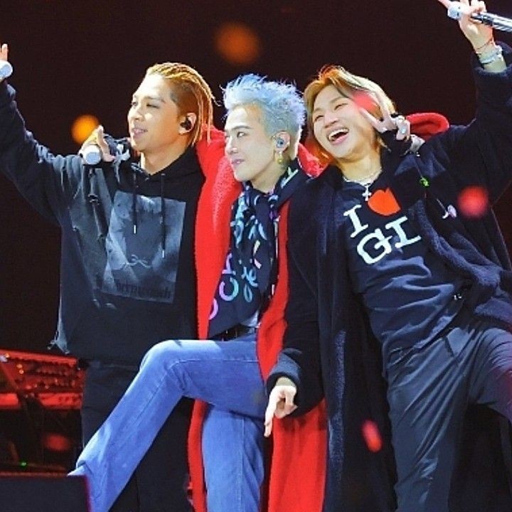 Latest photo of BIGBANG