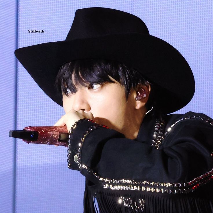 Foto aktivitas terbaru Jin (BTS)