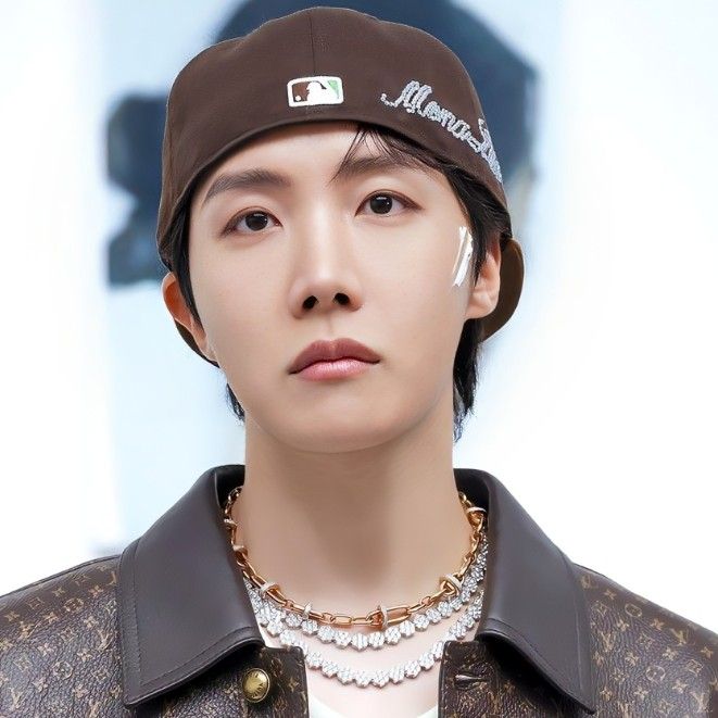J-hope (防弹少年团)的最新活动照片