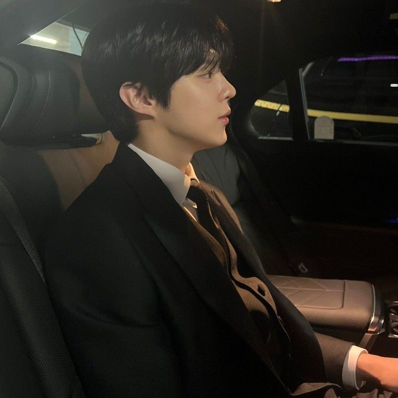 Latest photo of Kim Wooseok