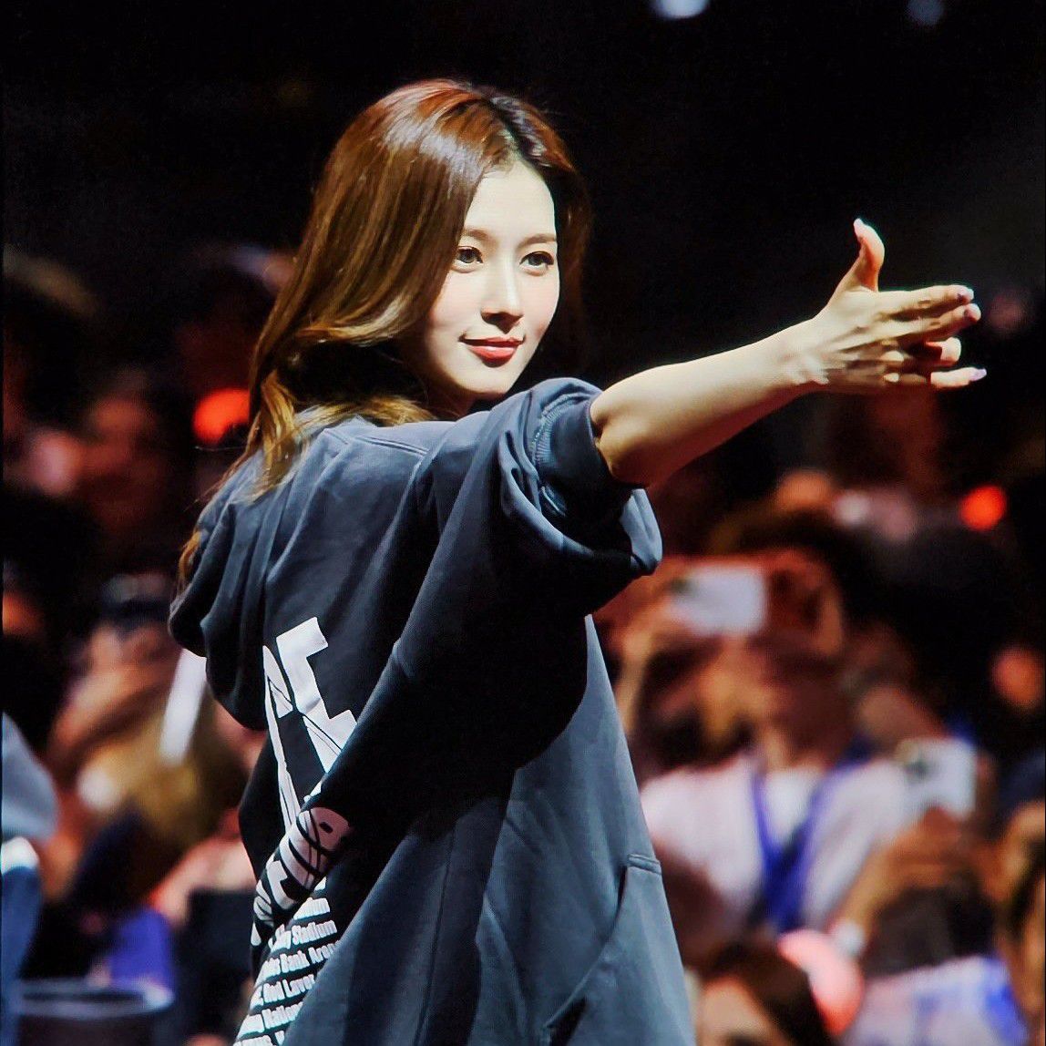 Sana (TWICE)粉丝拍下的瞬间