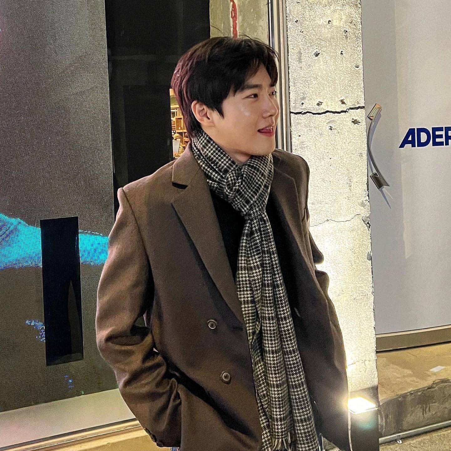 Suho (EXO)的最新活动照片