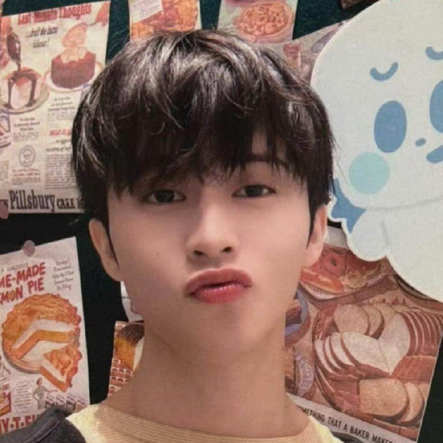 A moment captured by Mark (NCT 127, NCT DREAM)'s fan