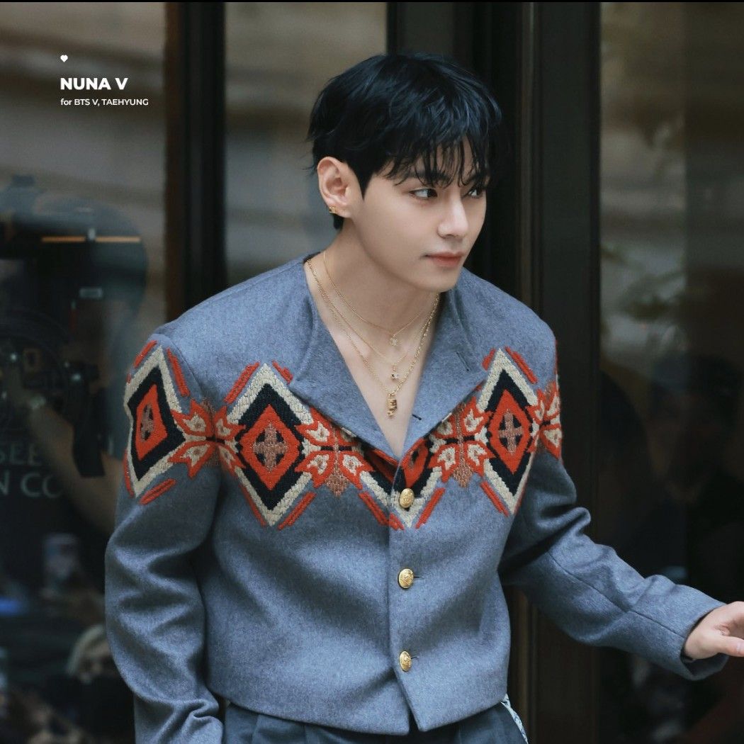 A moment captured by V (BTS)'s fan