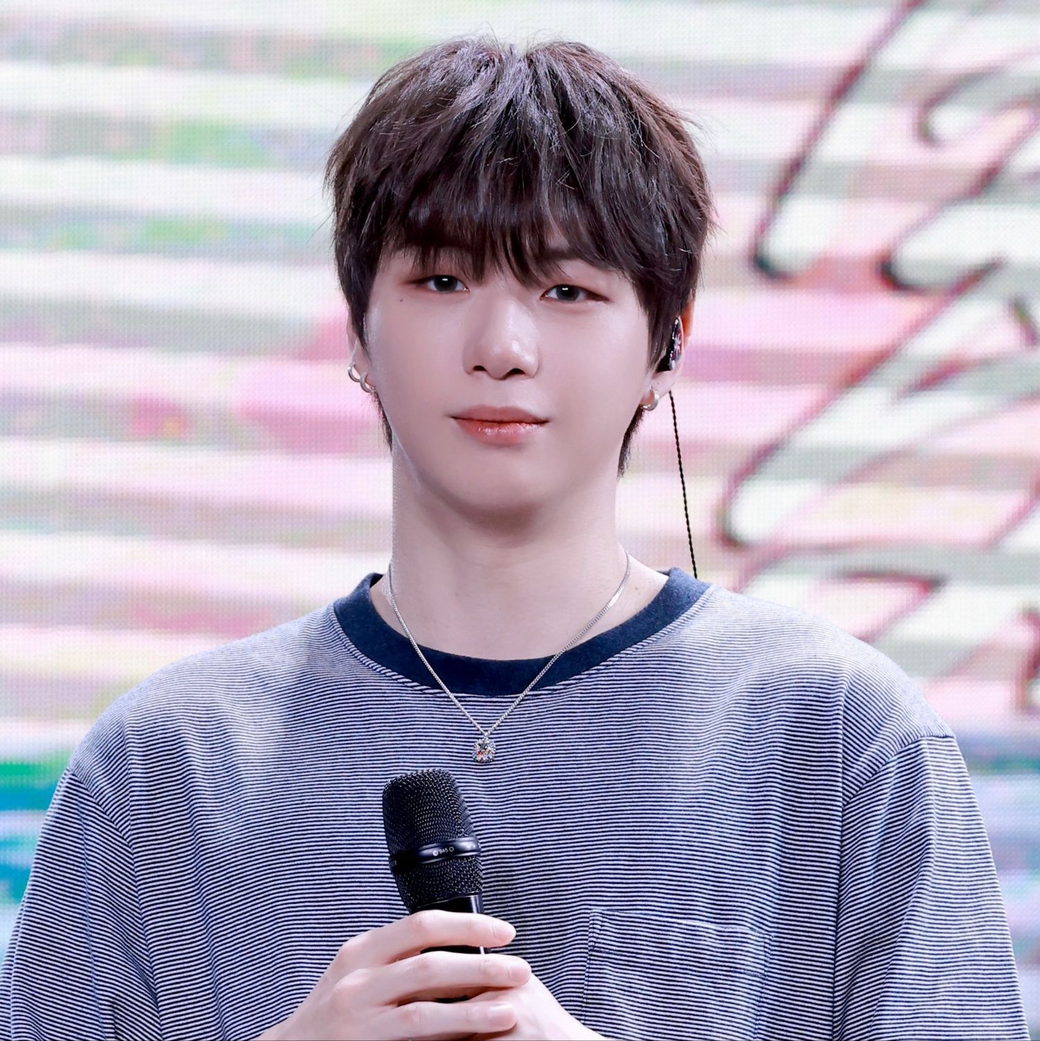A moment captured by Kang Daniel's fan