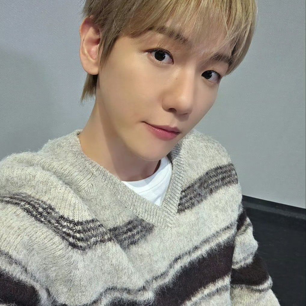 백현 (EXO)의 비하인드 컷