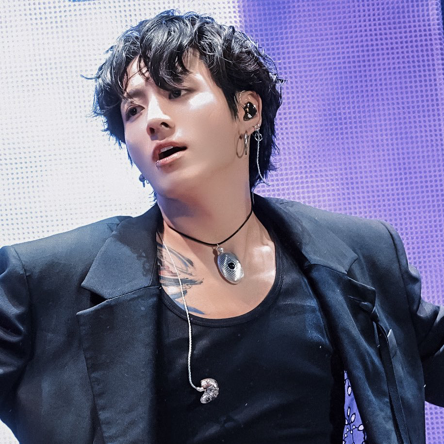 A moment captured by Jungkook (BTS)'s fan