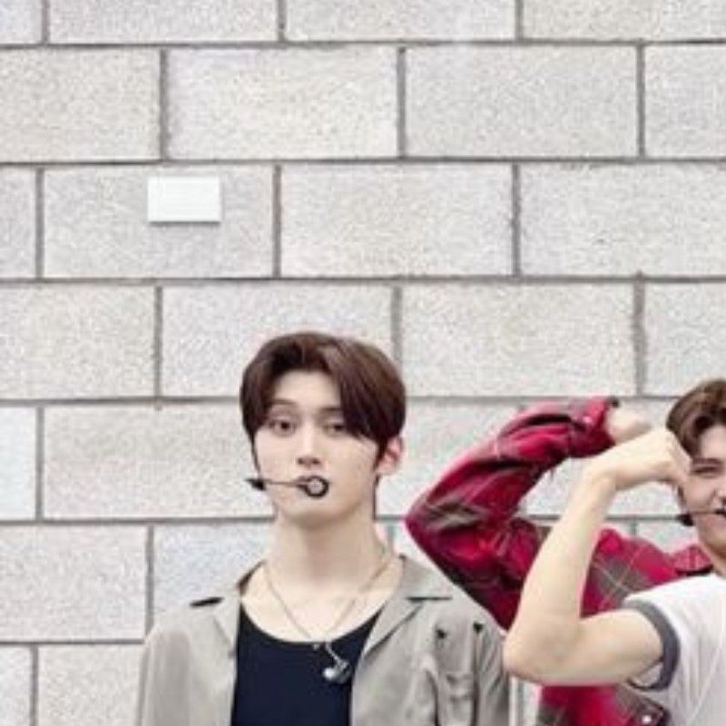 Behind-the-scenes cut of ARrC