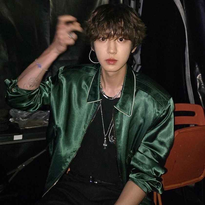 Recent activity shot of Chanyeol (EXO)