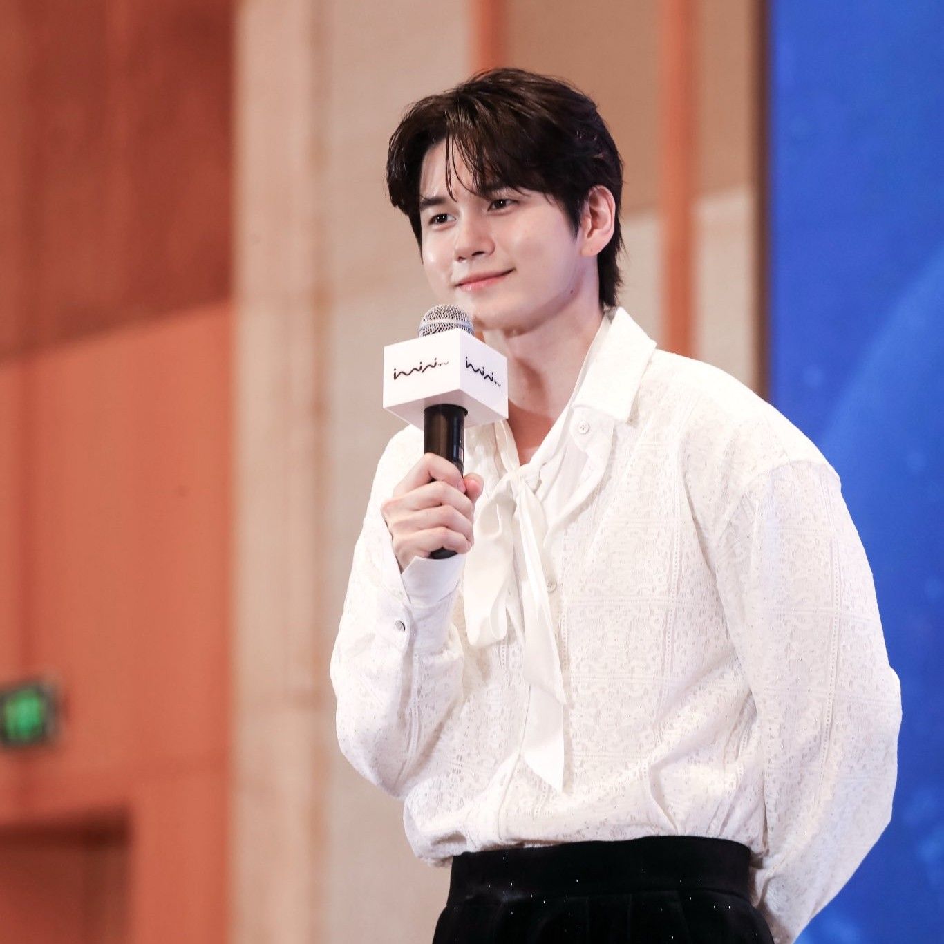 Recent activity shot of Ong Seongwu