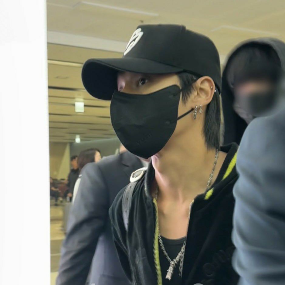 A moment captured by Wooyoung (ATEEZ)'s fan