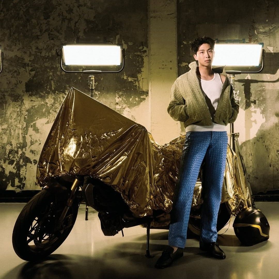 Behind-the-scenes cut of RM (BTS)