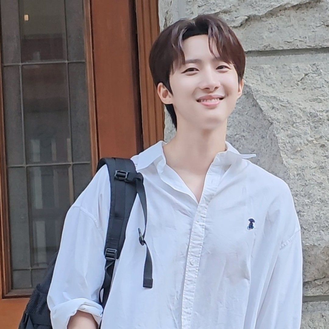 Hui (PENTAGON)的幕后花絮