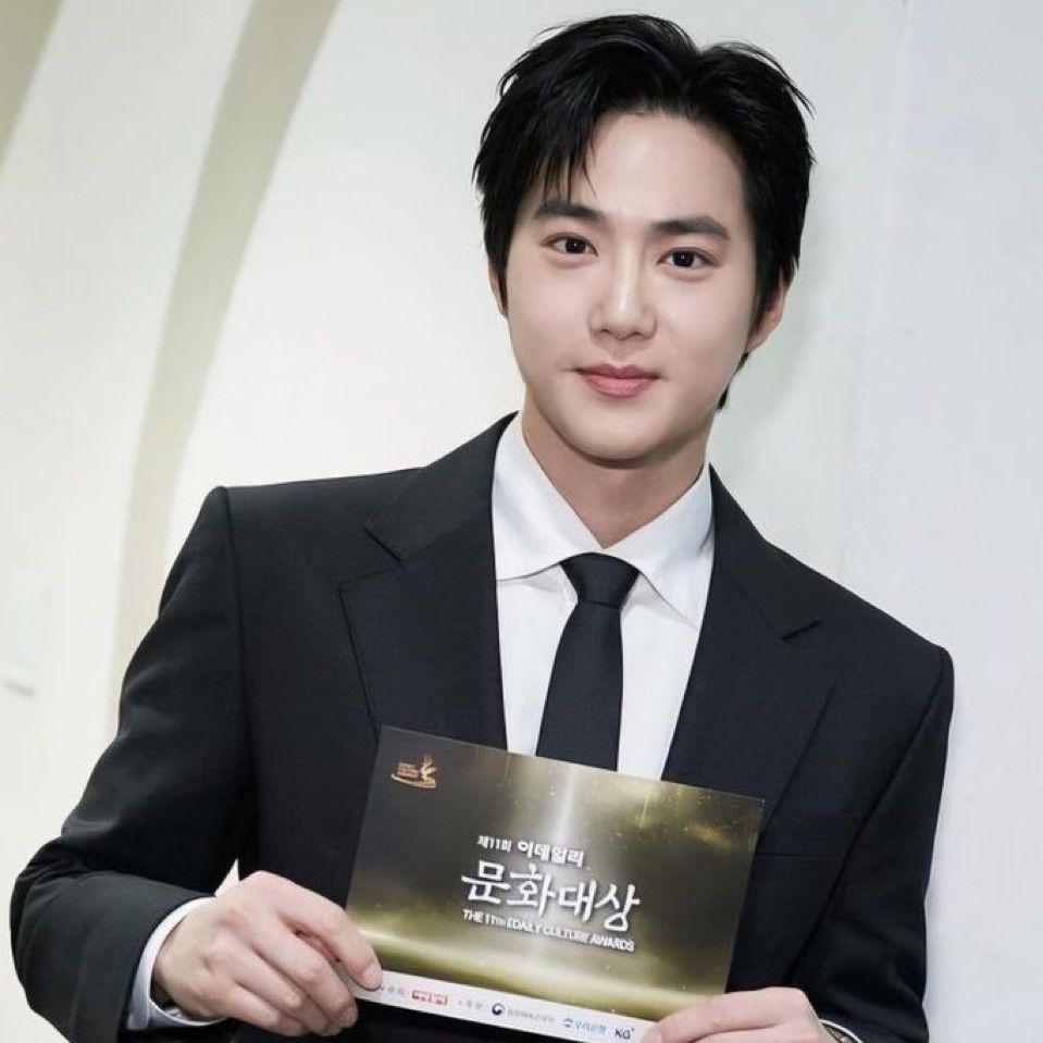 Latest photo of Suho (EXO)