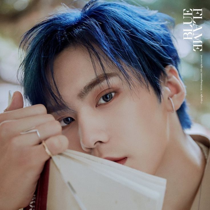 A moment captured by Rocky's fan