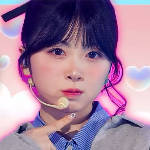 Latest photo of Miihi (NiziU)