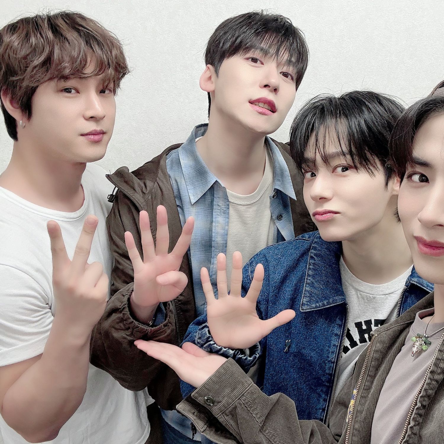 Latest photo of LEE DO (ONEUS)