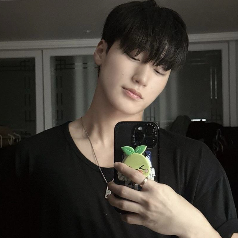 Recent activity shot of San (ATEEZ)