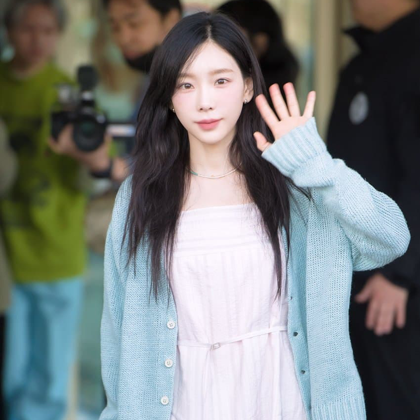 Latest photo of Taeyeon (Girls' Generation)