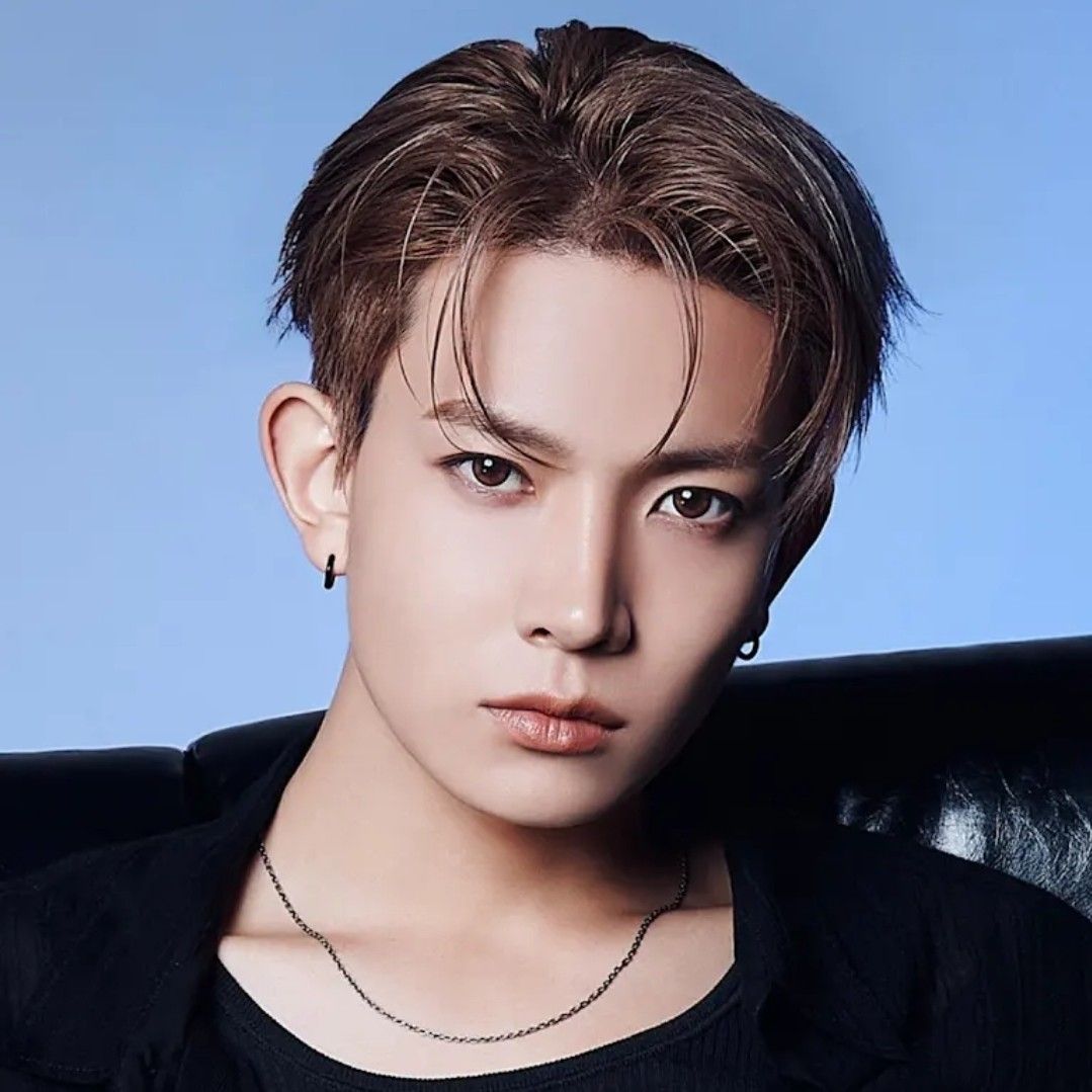 Foto aktivitas terbaru Heeseung (ENHYPEN)