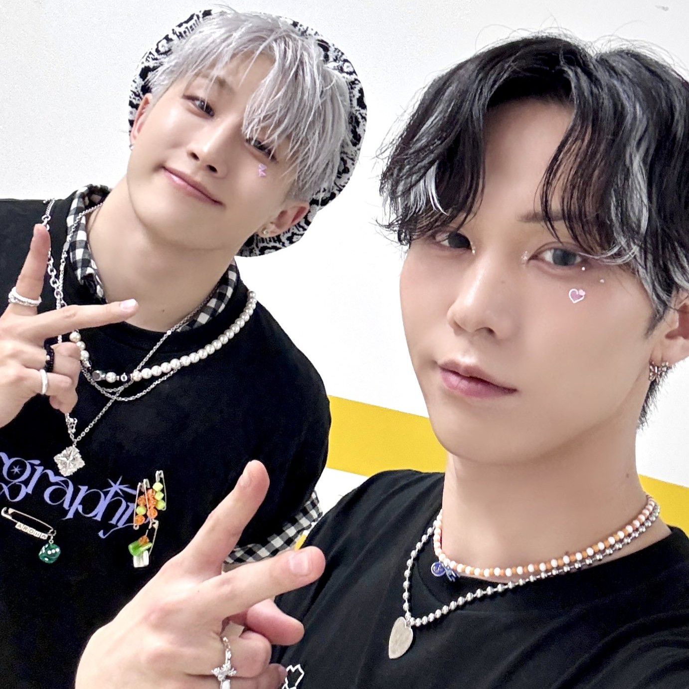 Latest photo of Jinjin (ASTRO)