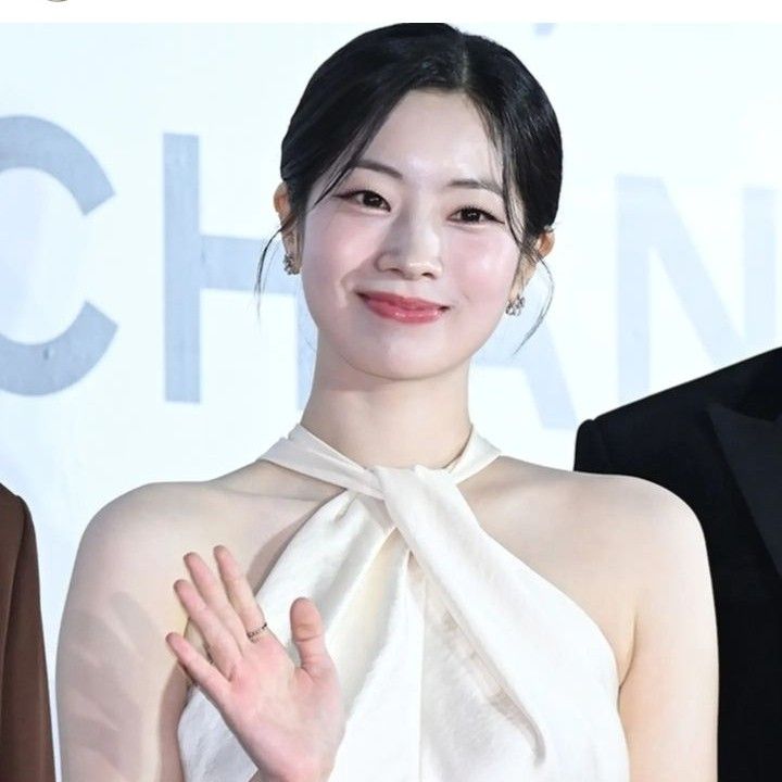 A moment captured by Dahyun (TWICE)'s fan