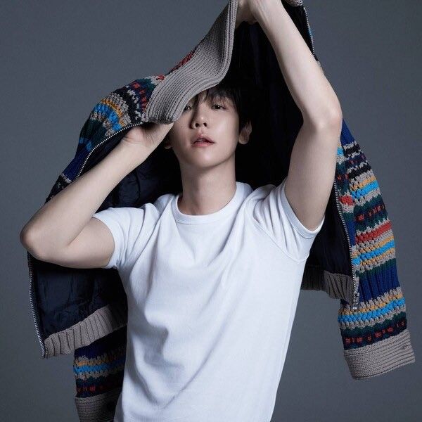 Behind-the-scenes cut of Baekhyun (EXO)