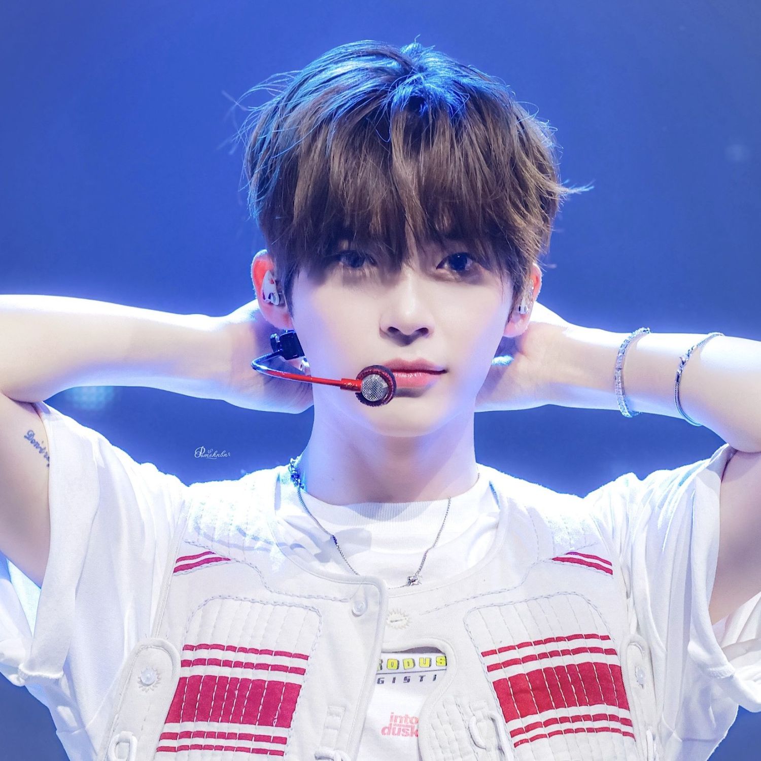A moment captured by Sung Hanbin (ZEROBASEONE)'s fan