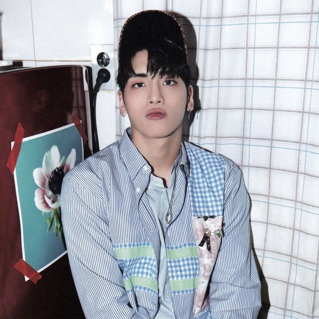 Recent activity shot of Jonghyun (SHINee)
