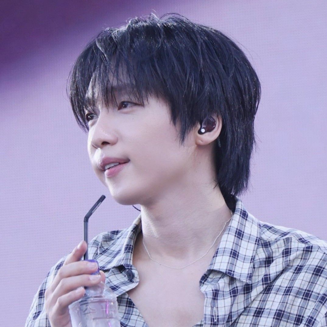 Recent activity shot of Jeong Sewoon