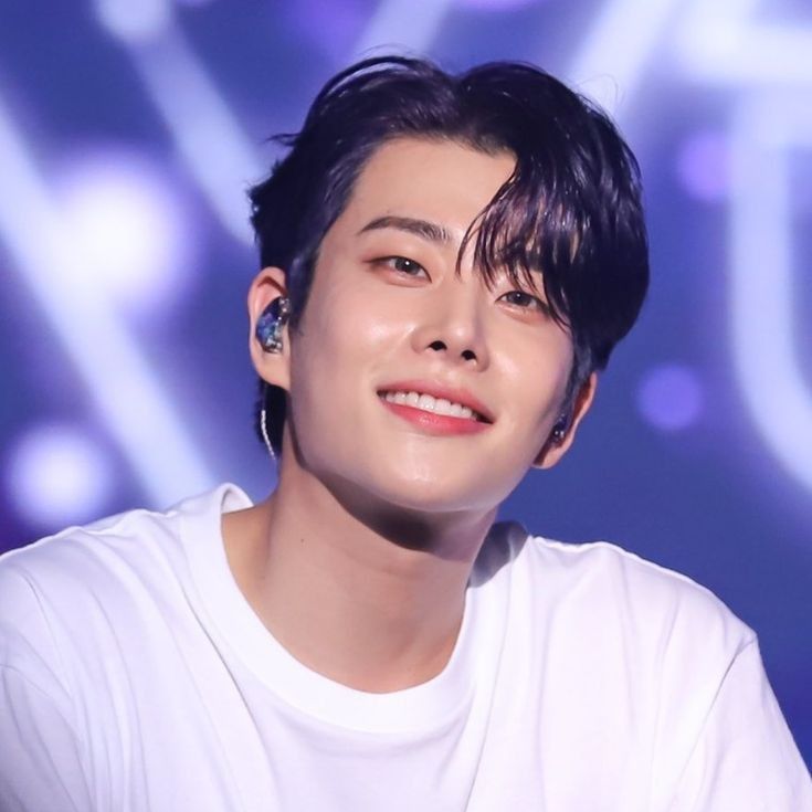 아스트로 최근 활동샷