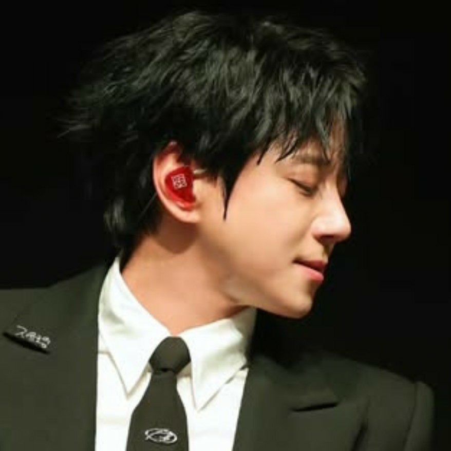 ファン・チヨルの最近の活動写真