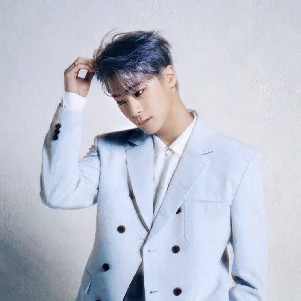 A moment captured by Moonbin (ASTRO)'s fan