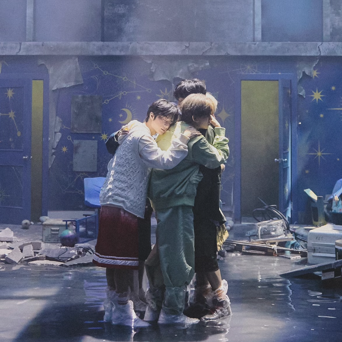 Behind-the-scenes cut of TOMORROW X TOGETHER