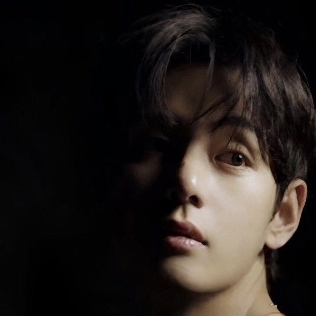 Recent activity shot of V (BTS)